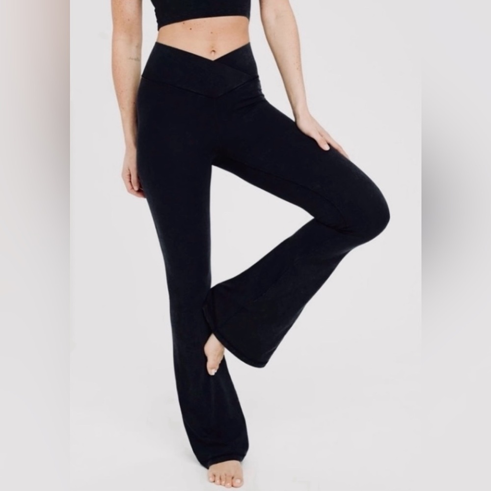 OFFLINE By Aerie Real Me High Waisted Crossover Flare Legging